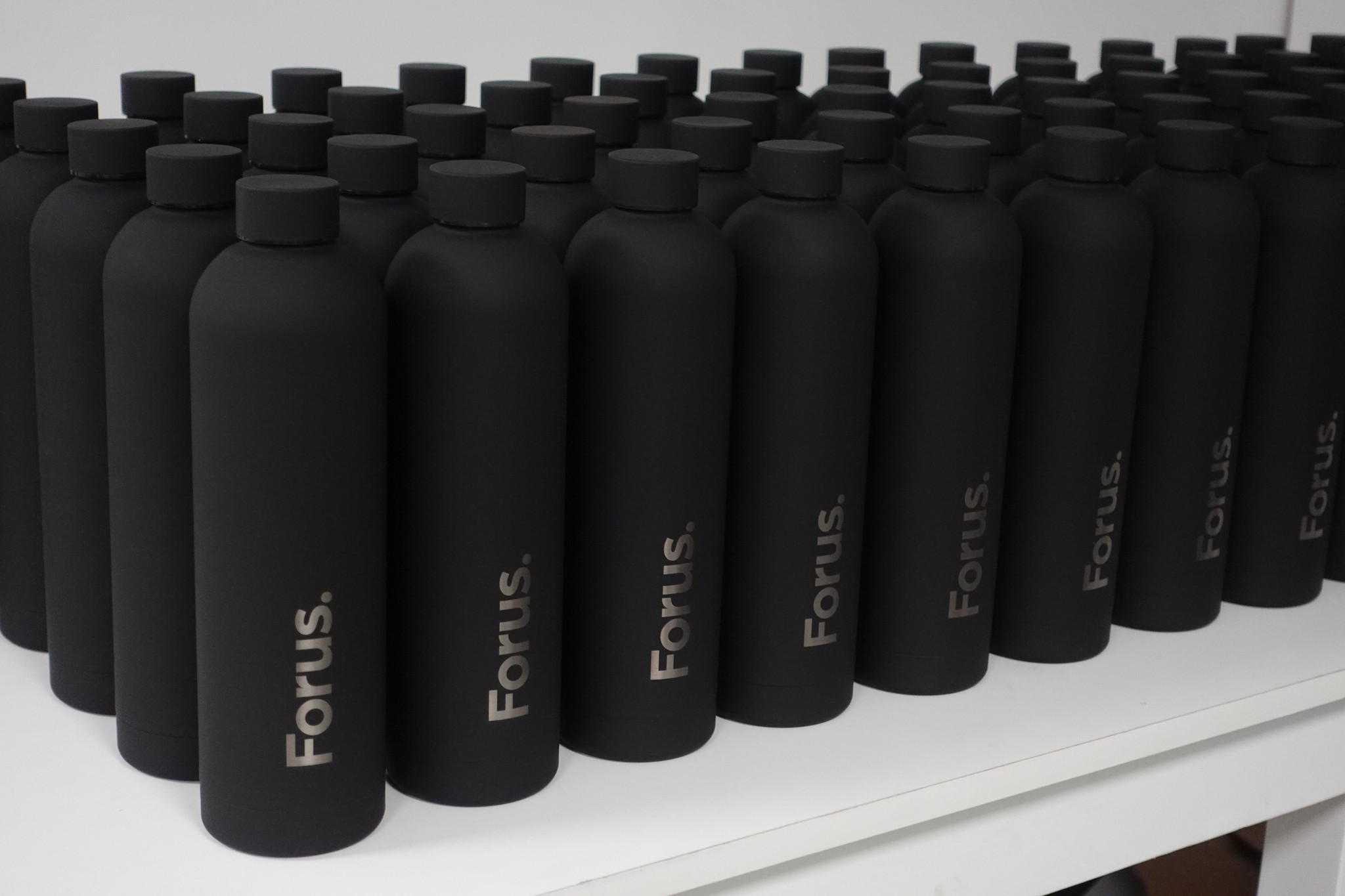 stainless-steel-tumbler-branding-and-customization-engraving-black-ink-graphics