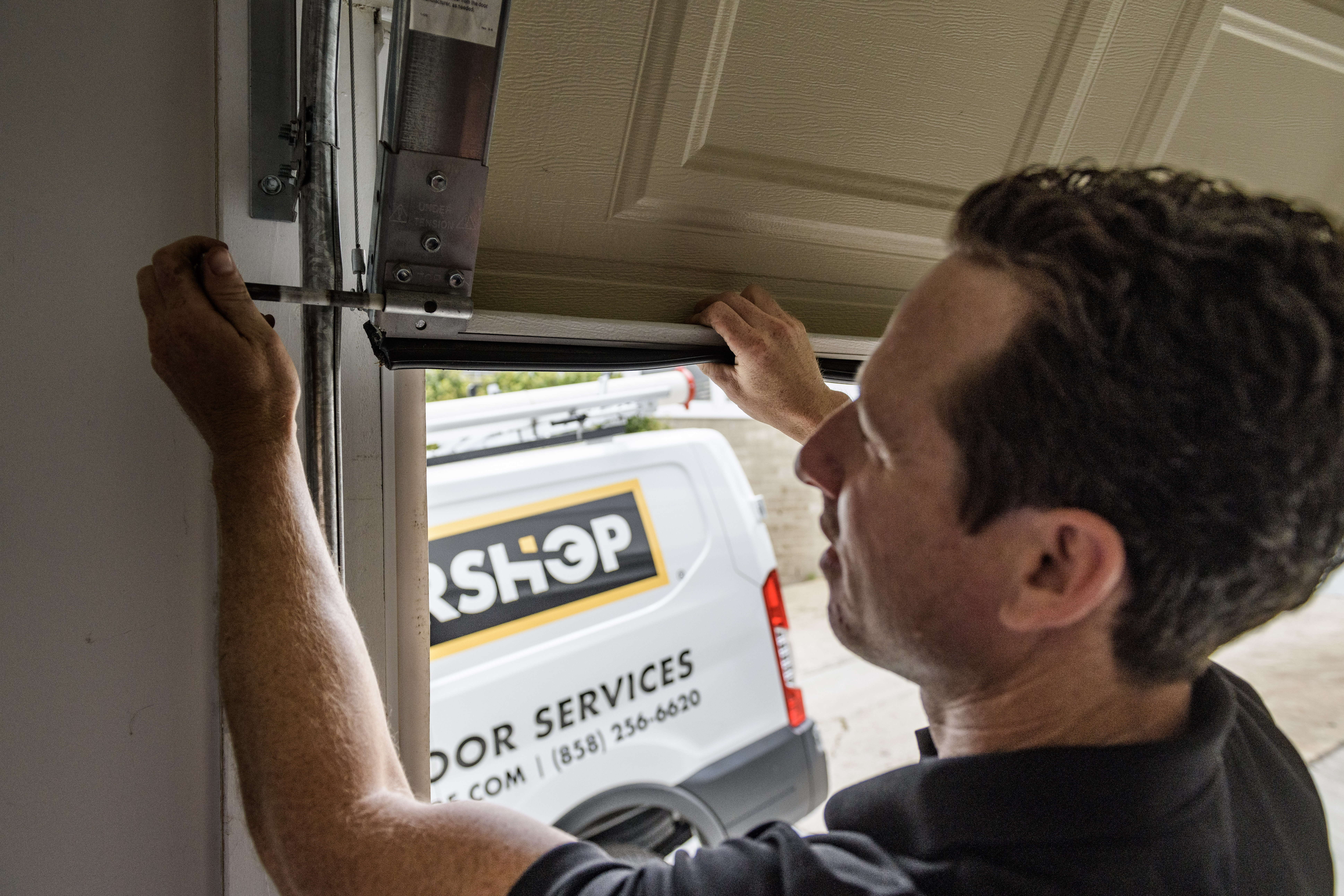 Proper Garage Door Services in La Jolla