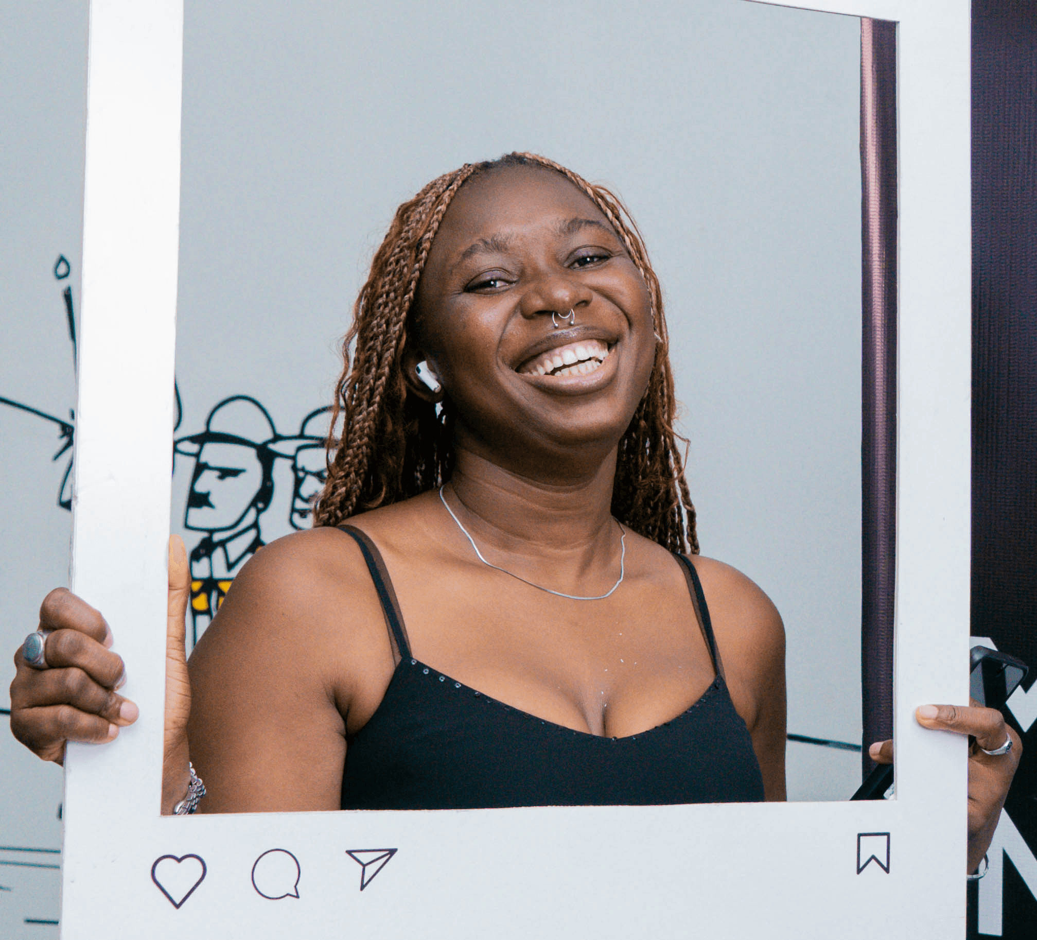 shallow focus photography of woman outdoor during day