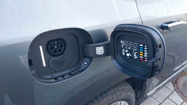 MERCEDES-BENZ EQE 2025 GREY Gebrauchtwagen - Galeriebild 4