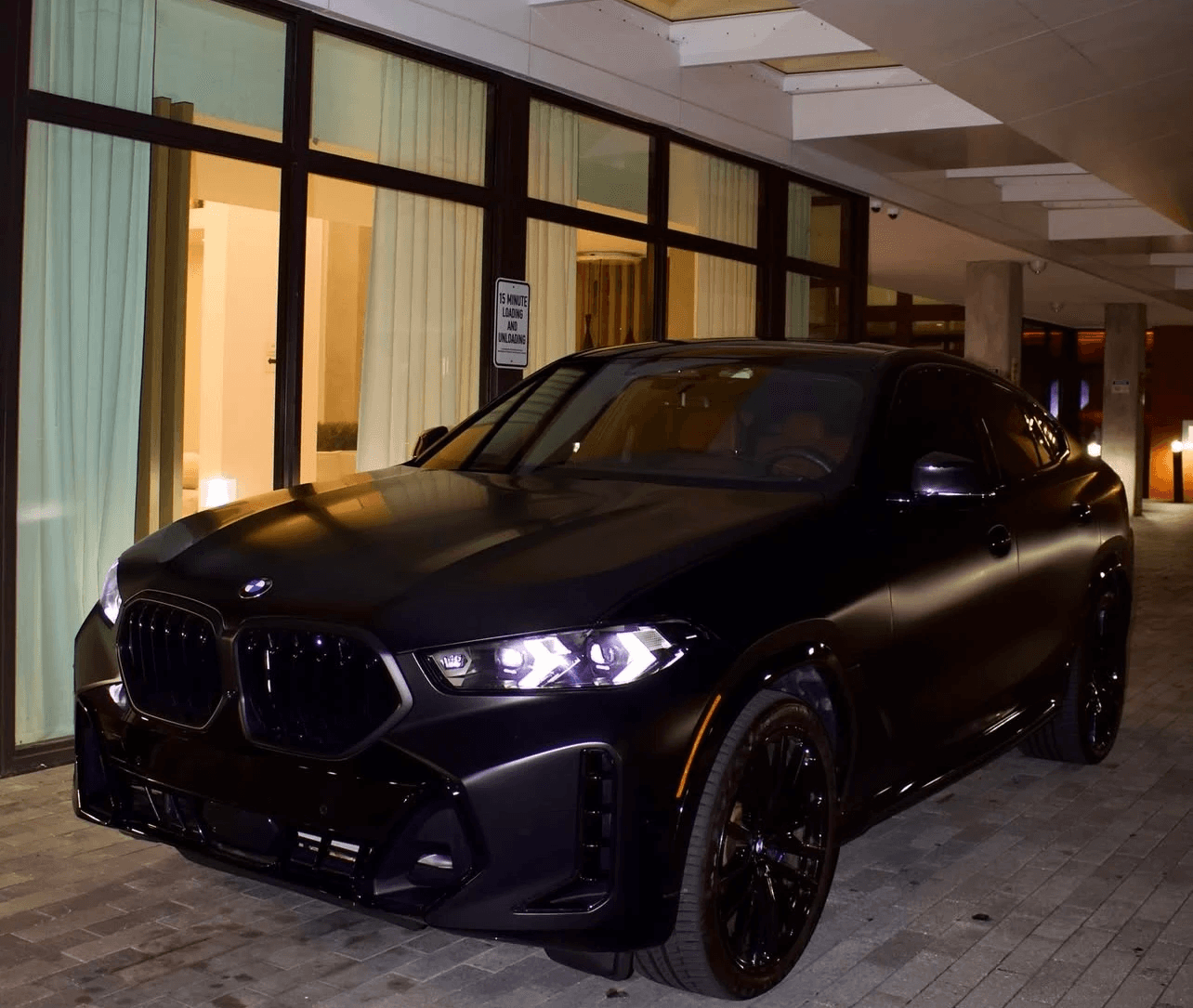 Image of a BMW X6 available for rental.