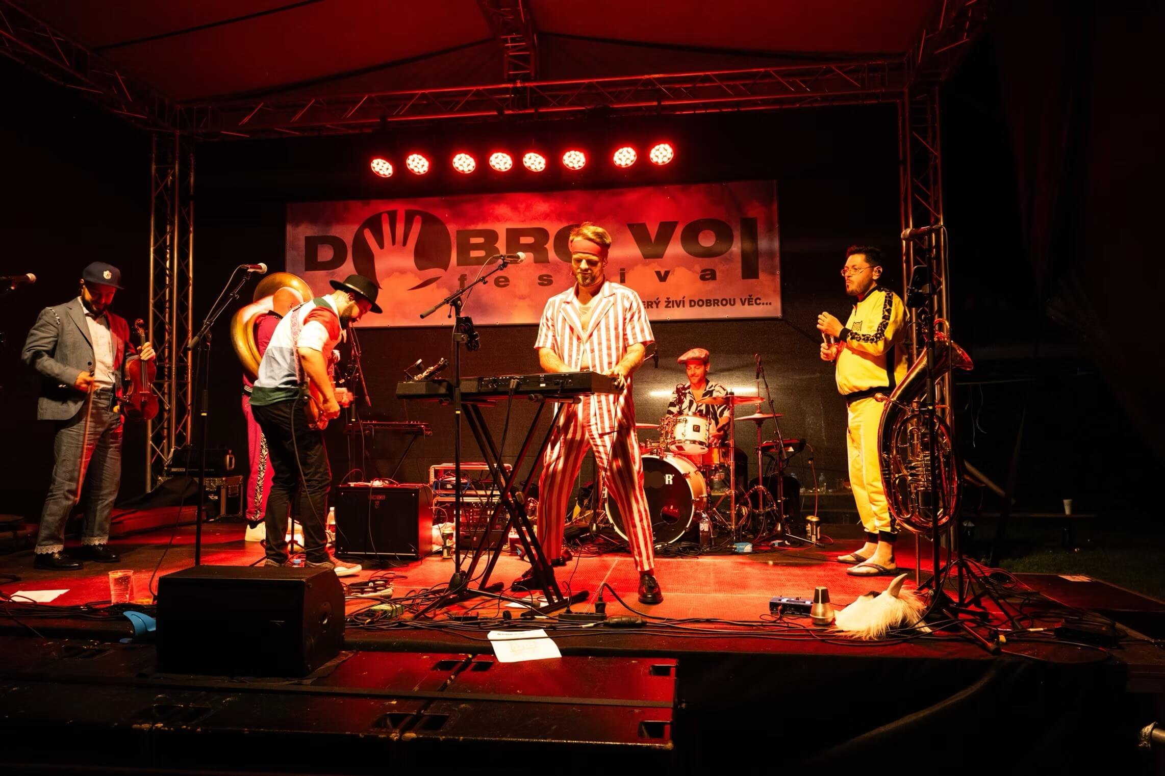 Circus Brothers - diskoška 