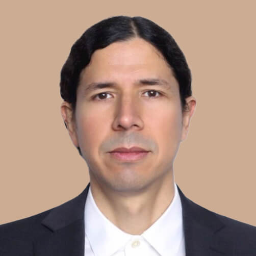Enrique Vinatea, Immigration Specialist