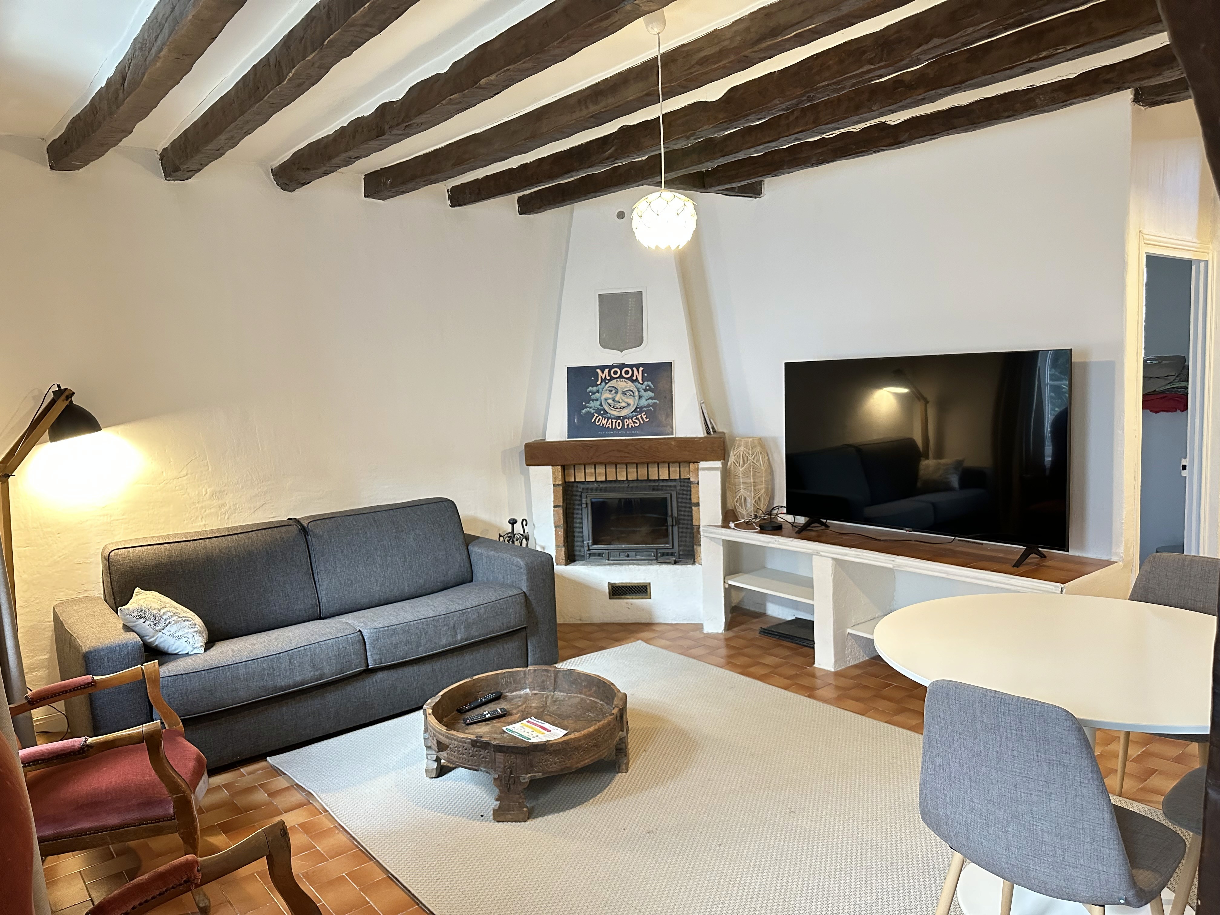 Maison avec terrasse - Climatisé - Coeur de Moret