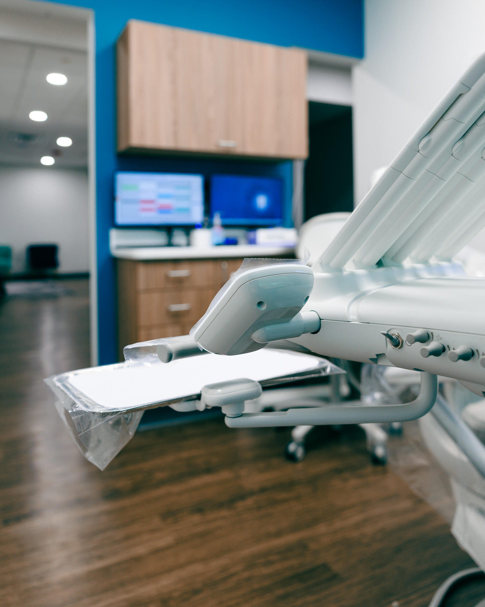 Welcoming dental clinic interior emphasizing compassionate urgent care