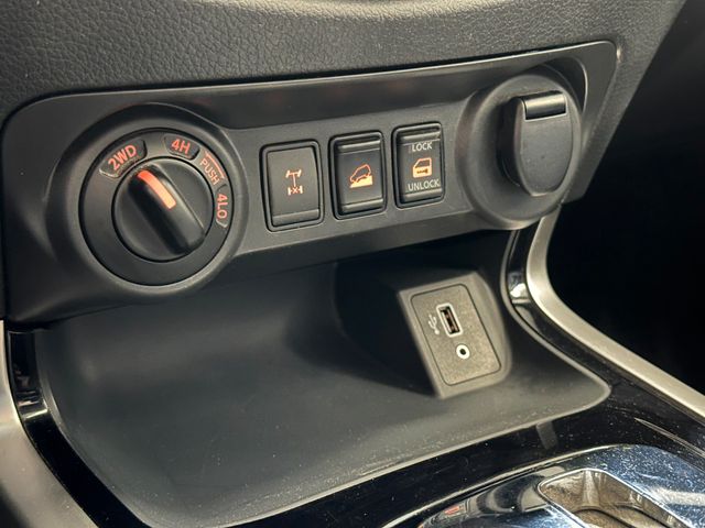 NISSAN Navara 2020 BLUE Gebrauchtwagen - Galeriebild 24