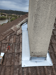 Zingueur Lyon Entreprise Lopez pose gouttières zinc maison individuelle