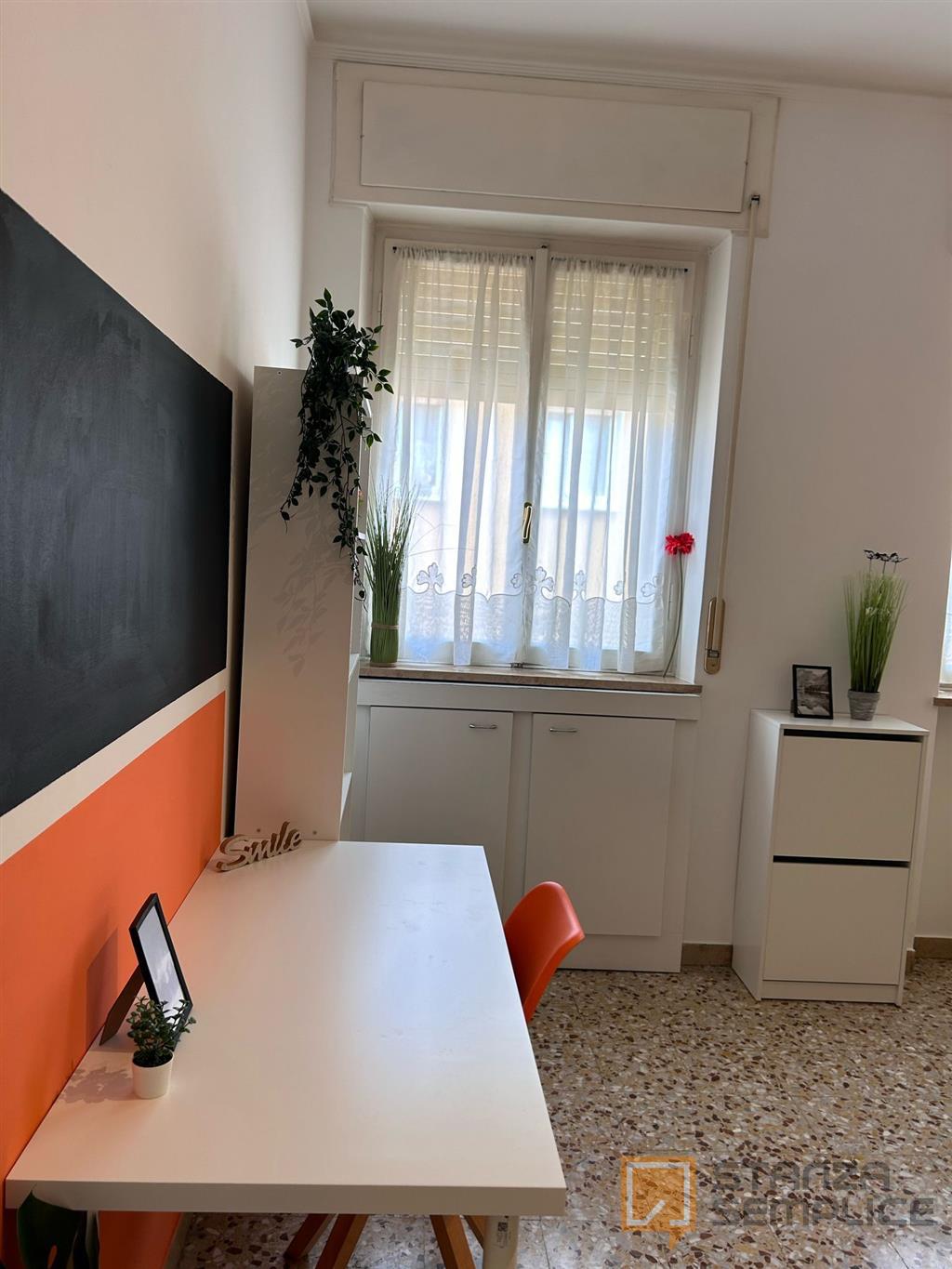 Stanza di 16 mq in Via Marsala, Verona