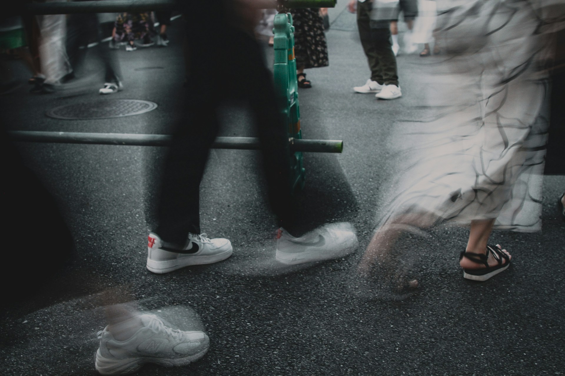 An image of podiatry volunteers at the 2026 London Marathon.