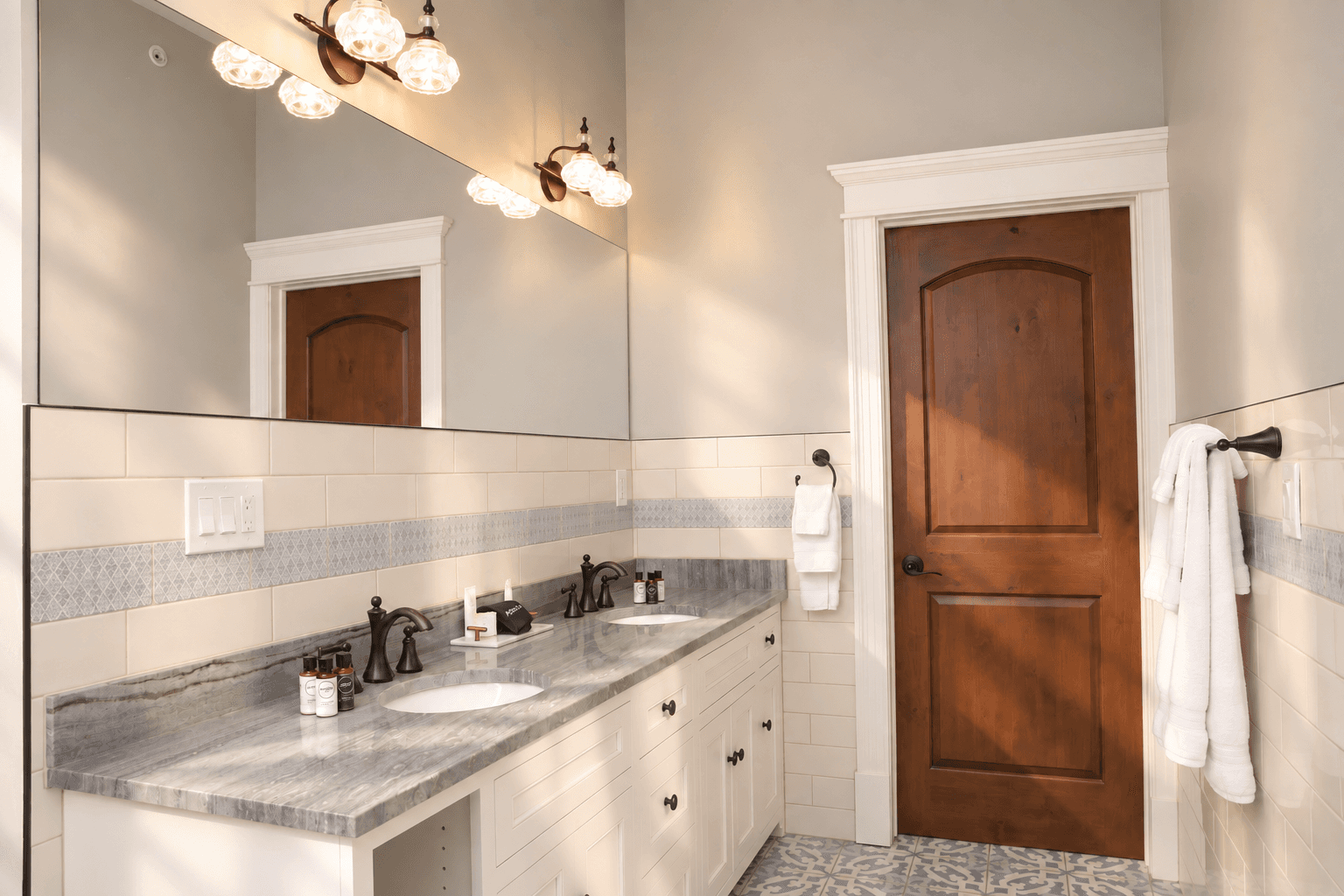 Double vanity in Suite 101