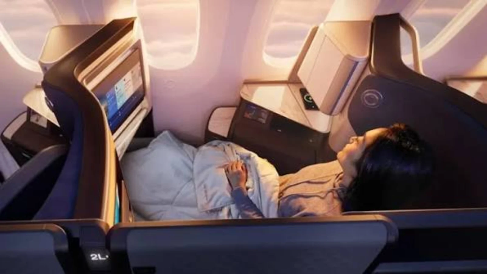 Lisbon to Delhi Flight