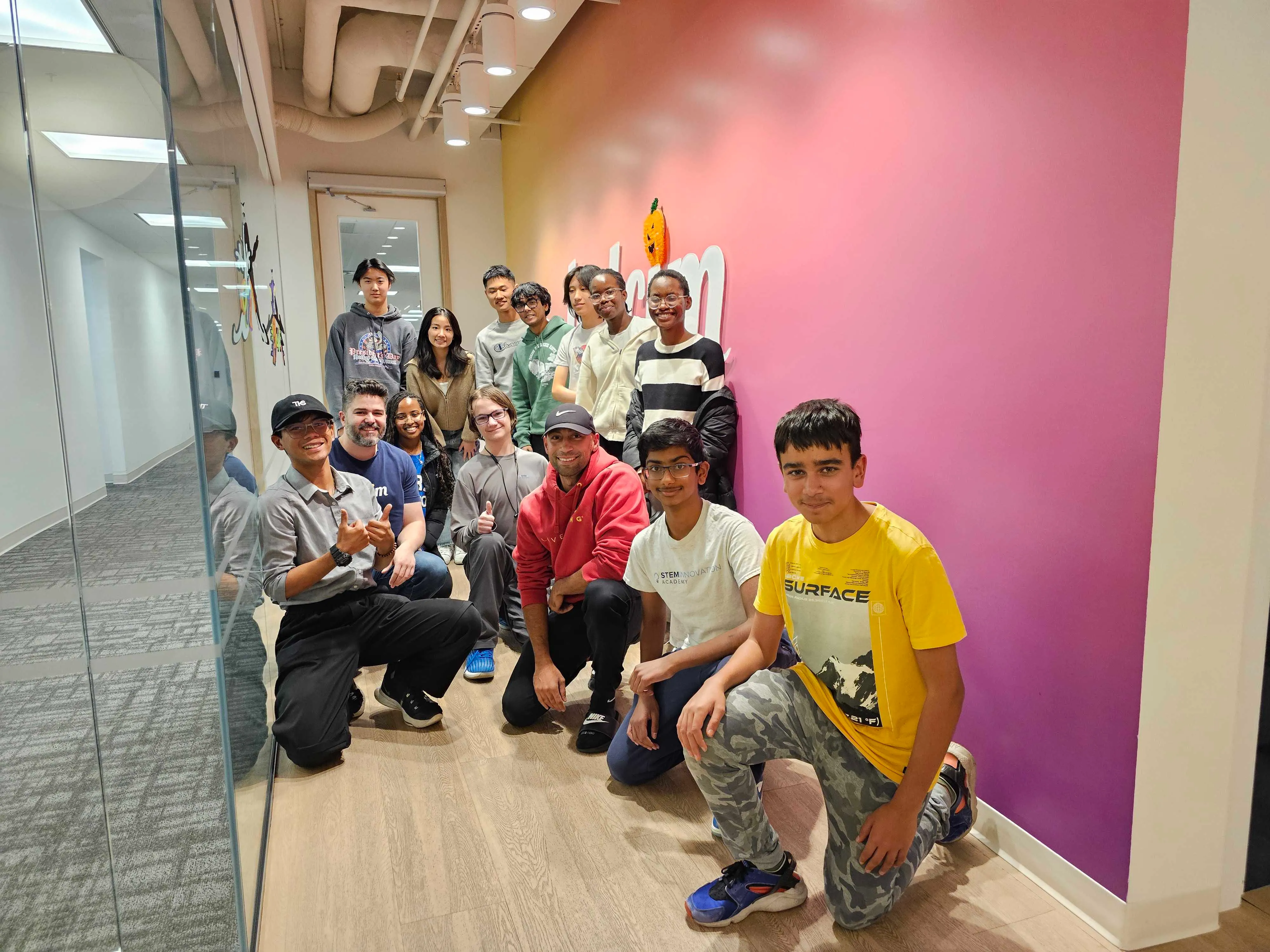 Life at TKS — students and mentors during the program (photo 1)