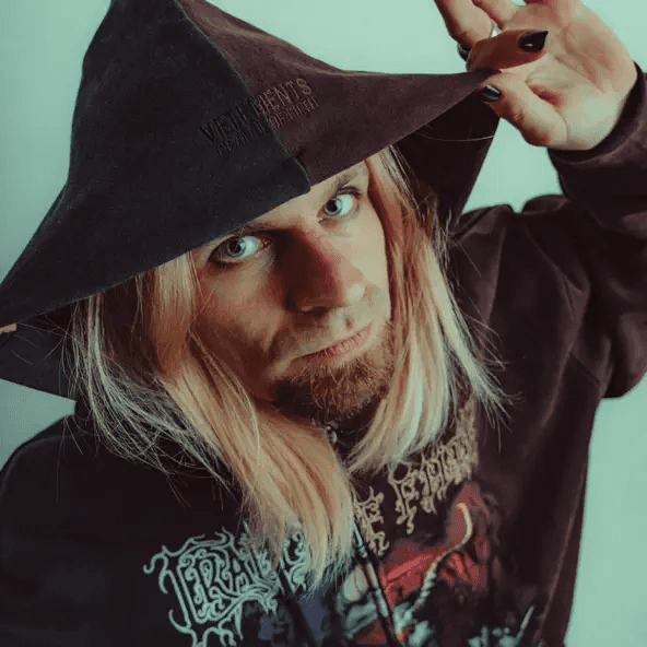 Cover singlu MR. HYDE GOING BATSH!T od Redzed