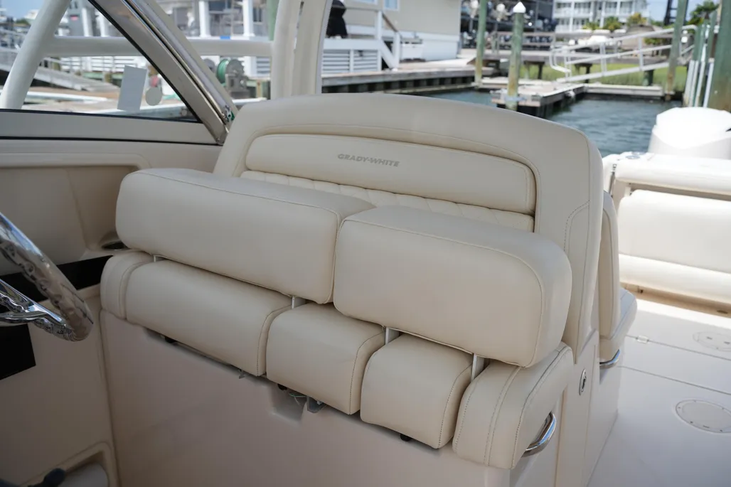 Boat thumbnail 10