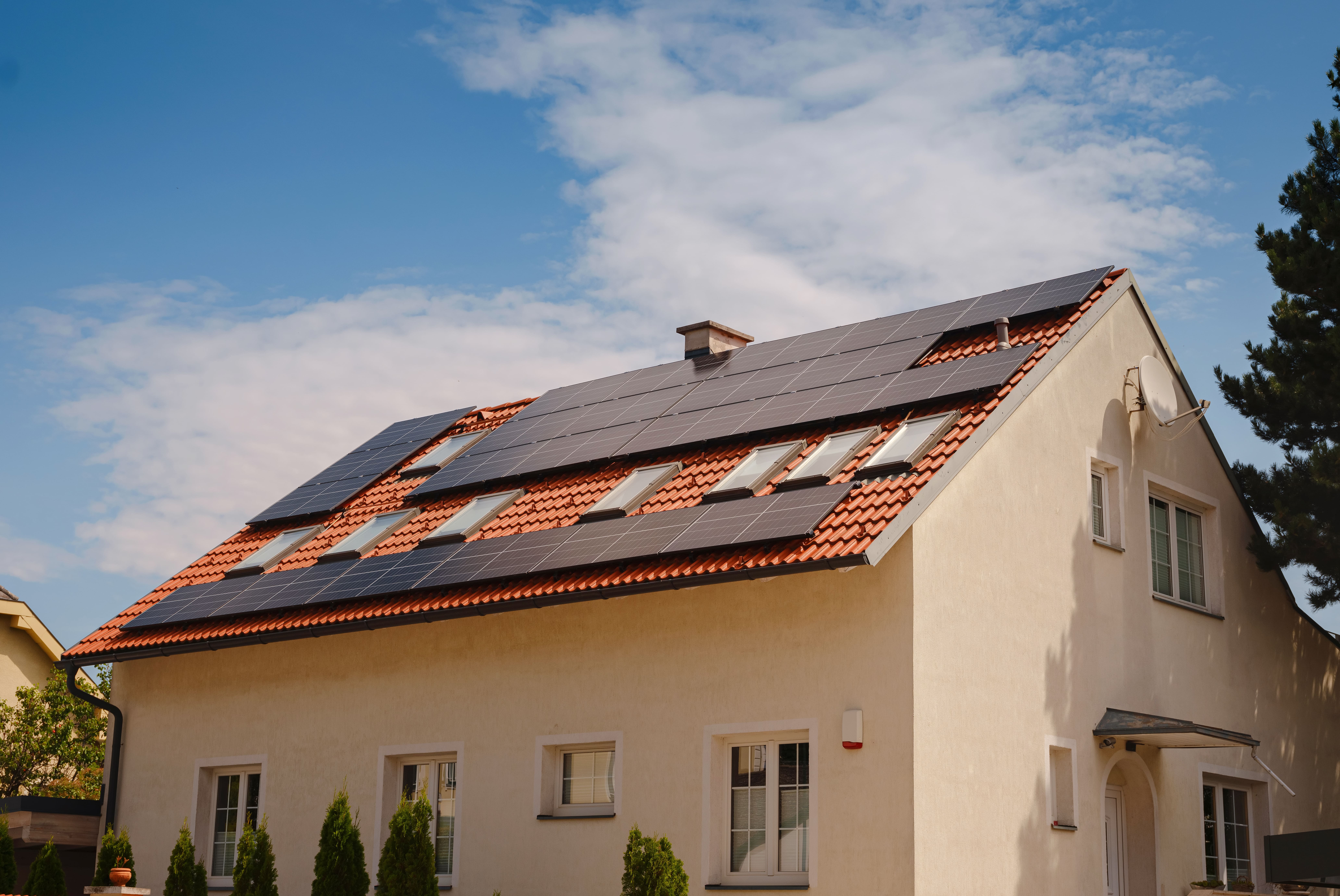 grid-connected-photovoltaic-panels-home