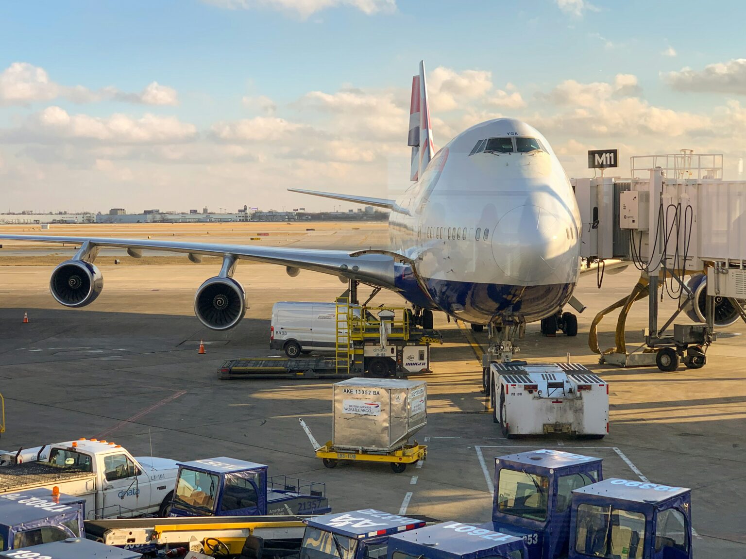 Aircraft servicing operations