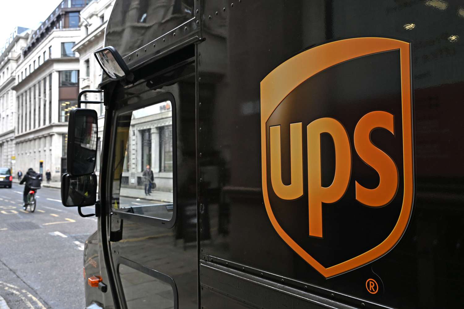 Logo UPS