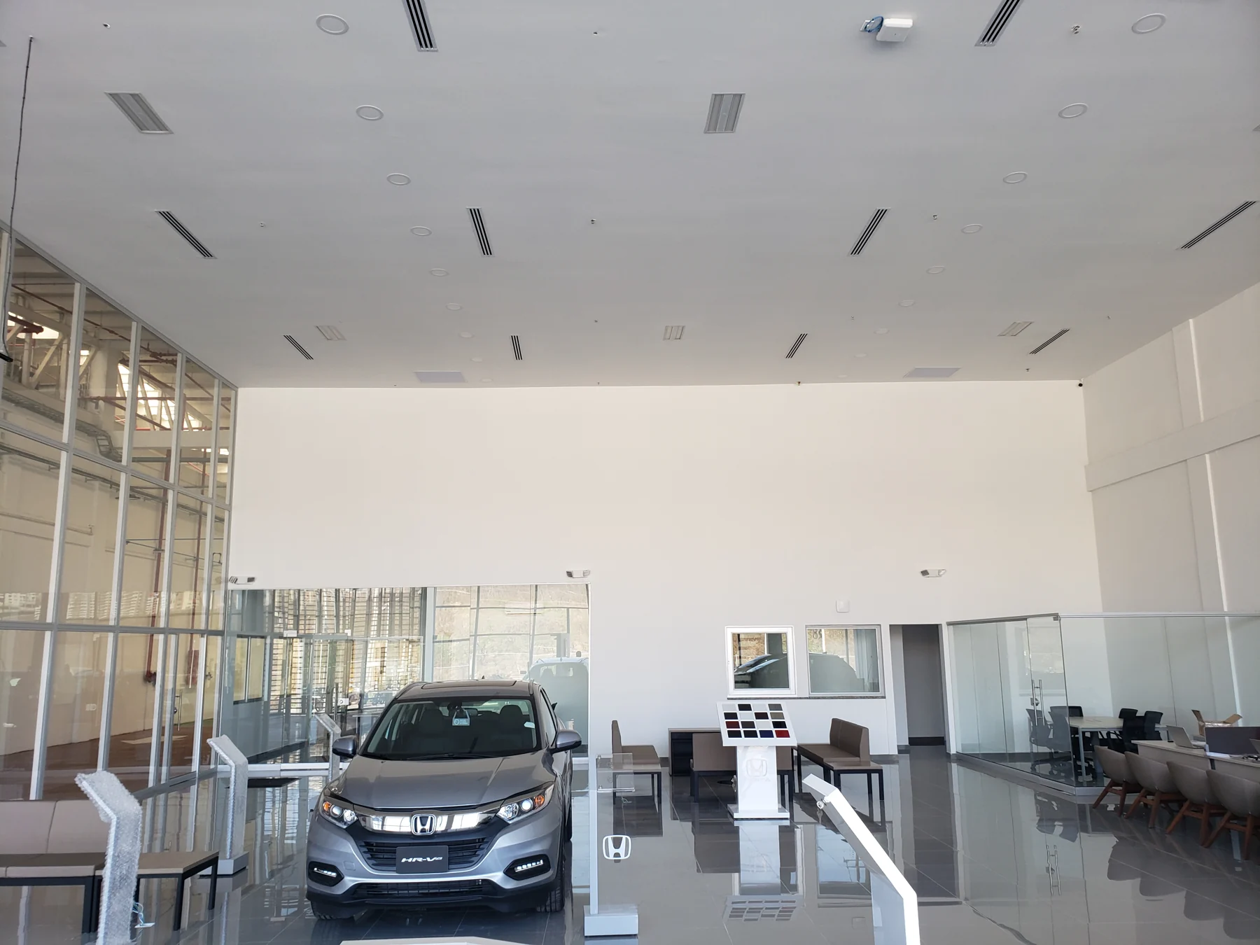 Interior terminado del proyecto Honda