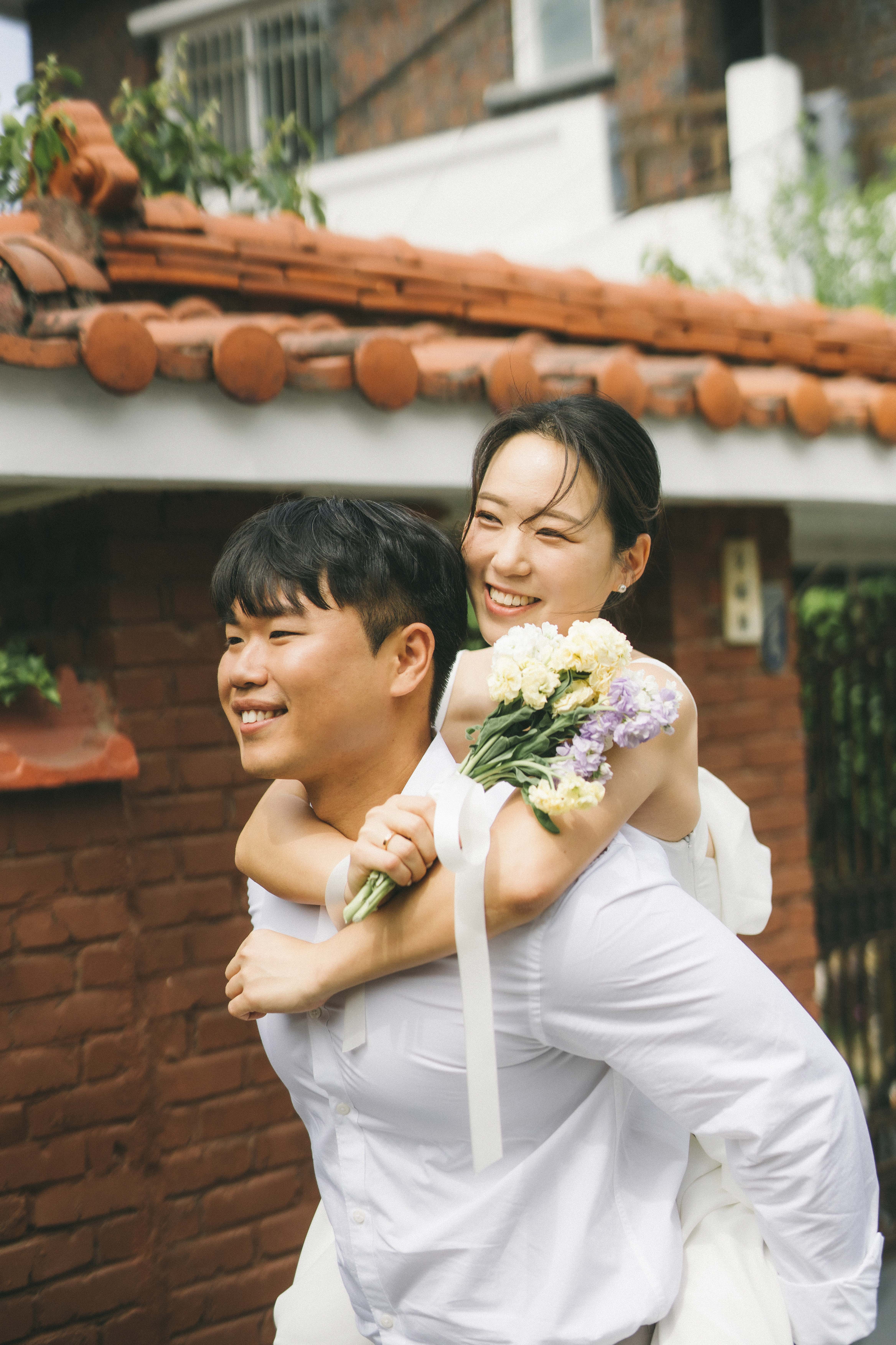 강릉 웨딩스냅 촬영 후기 | 벚꽃 그 이후, 더 찬란한 봄을 담는 후안스냅의 기록