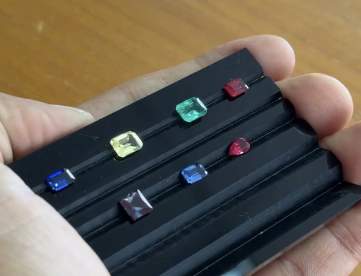 Variety of different Lab-Grown Gems material specimens for AIGS by Lab Grown Dreams.