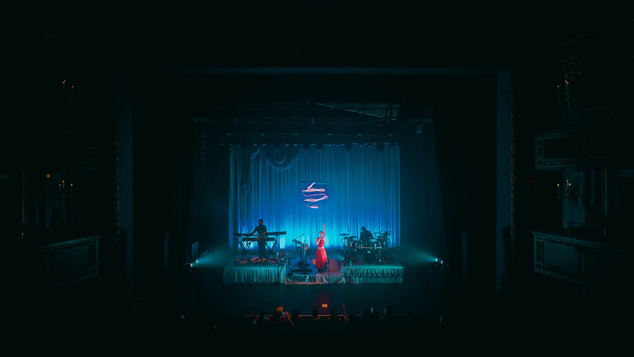 Griff Performs In Chicago at The Vic