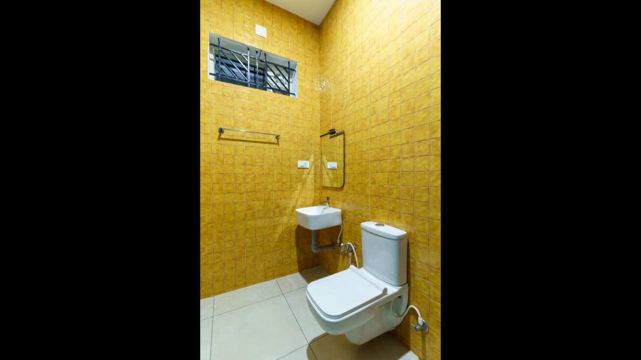 Serene Villa Bathroom 2