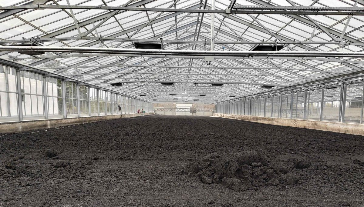 Solar sludge drying hall at the Eger wastewater treatment plant, Hungary