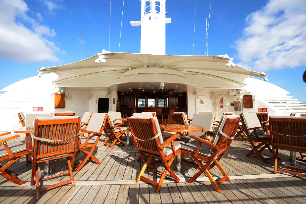 Windstar Cruises to Tahiti & South Pacific Islands