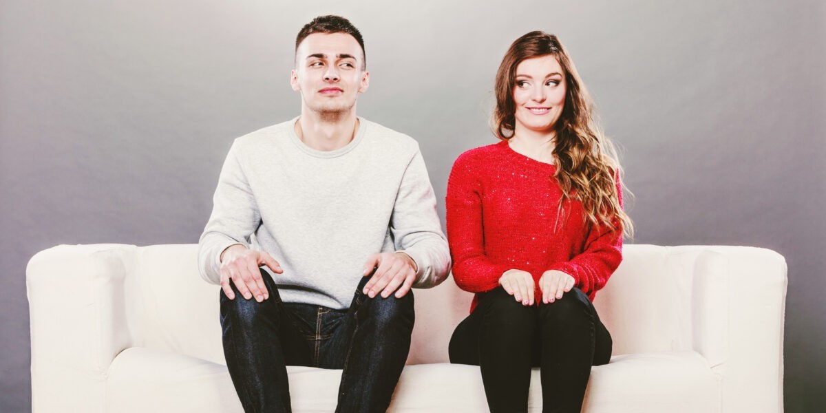 Why marketing to tourists is now like online dating – hero image illustrating marketing tourists now like online