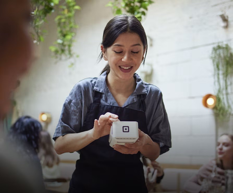 Terminal portable pour traiter les commandes et les paiements