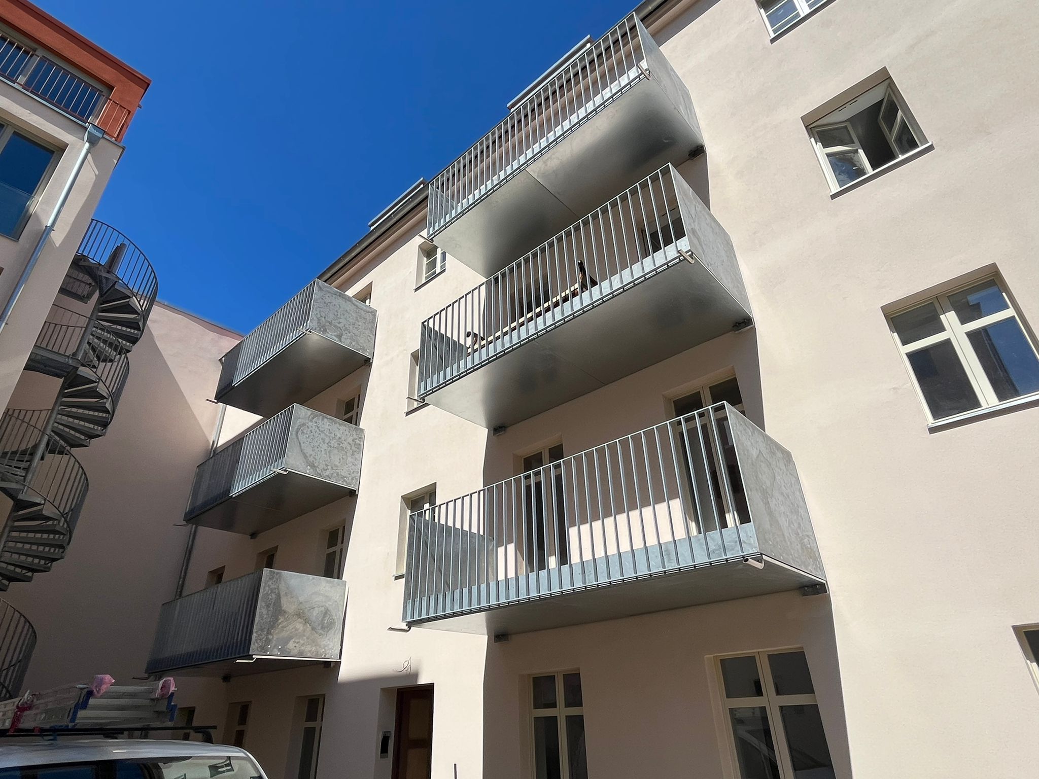 techmont-balkon-gelander-berlin