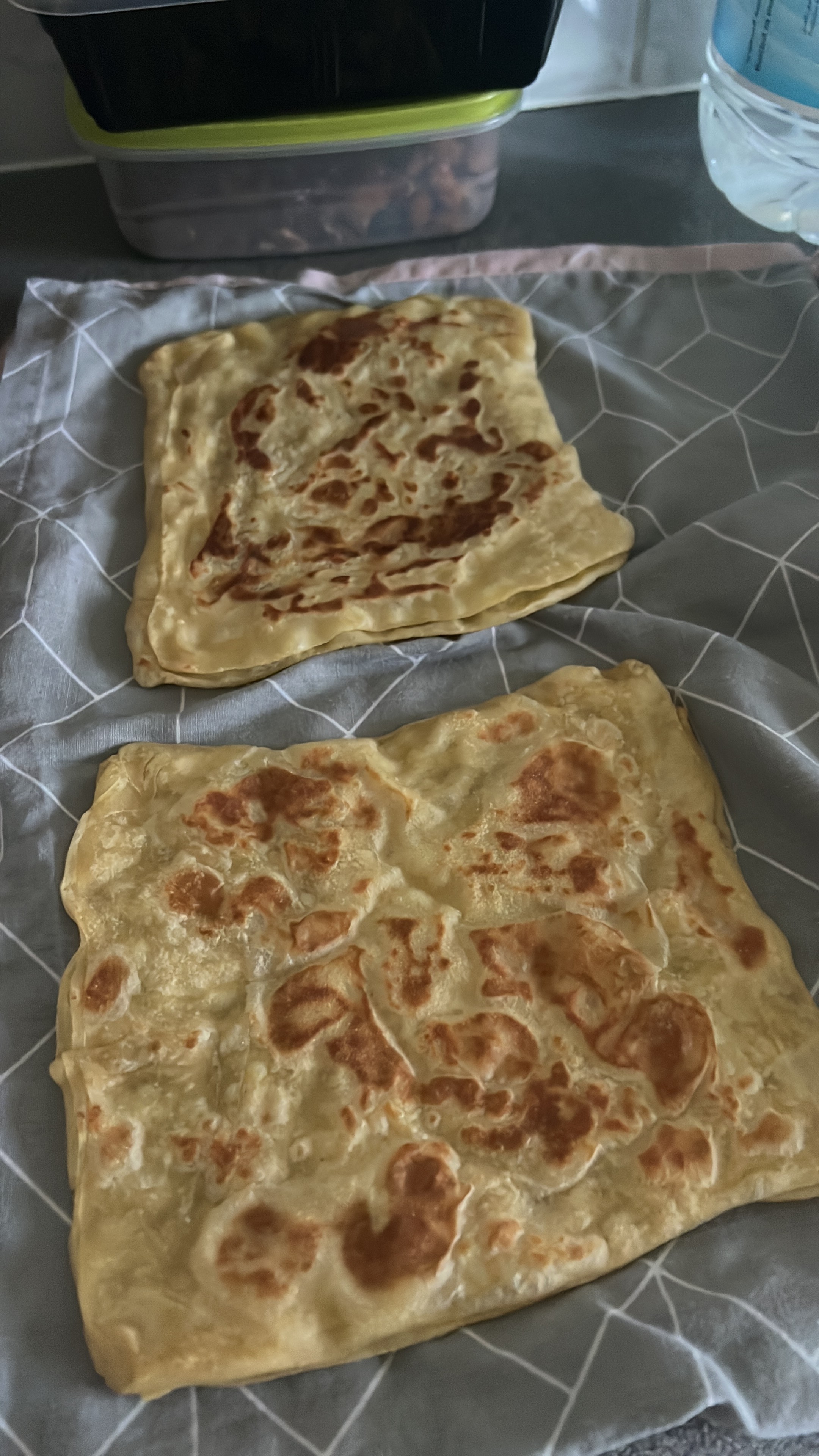 An image showing msemen food