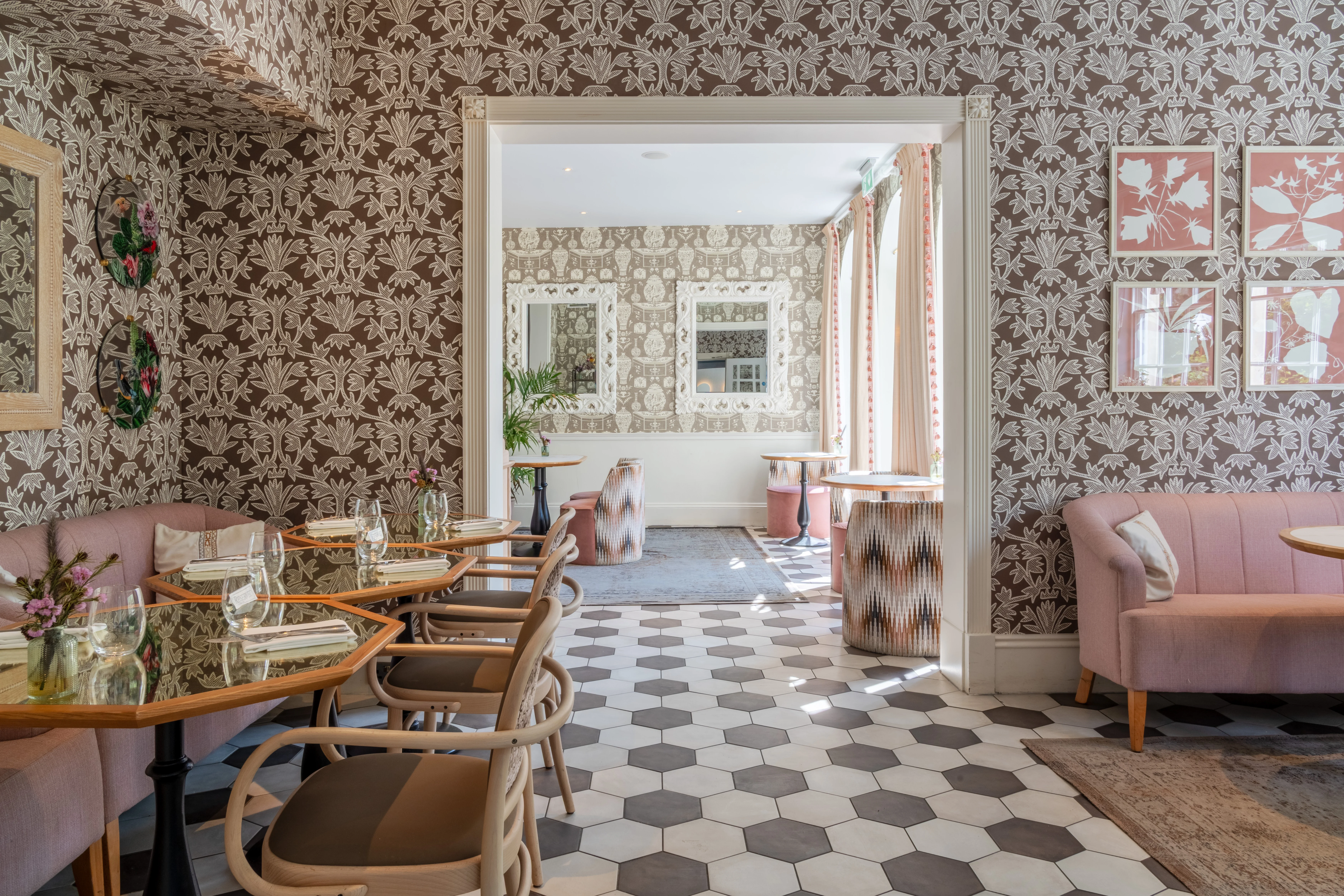 Garden terrace and classical façade of Royal Crescent Hotel in Bath