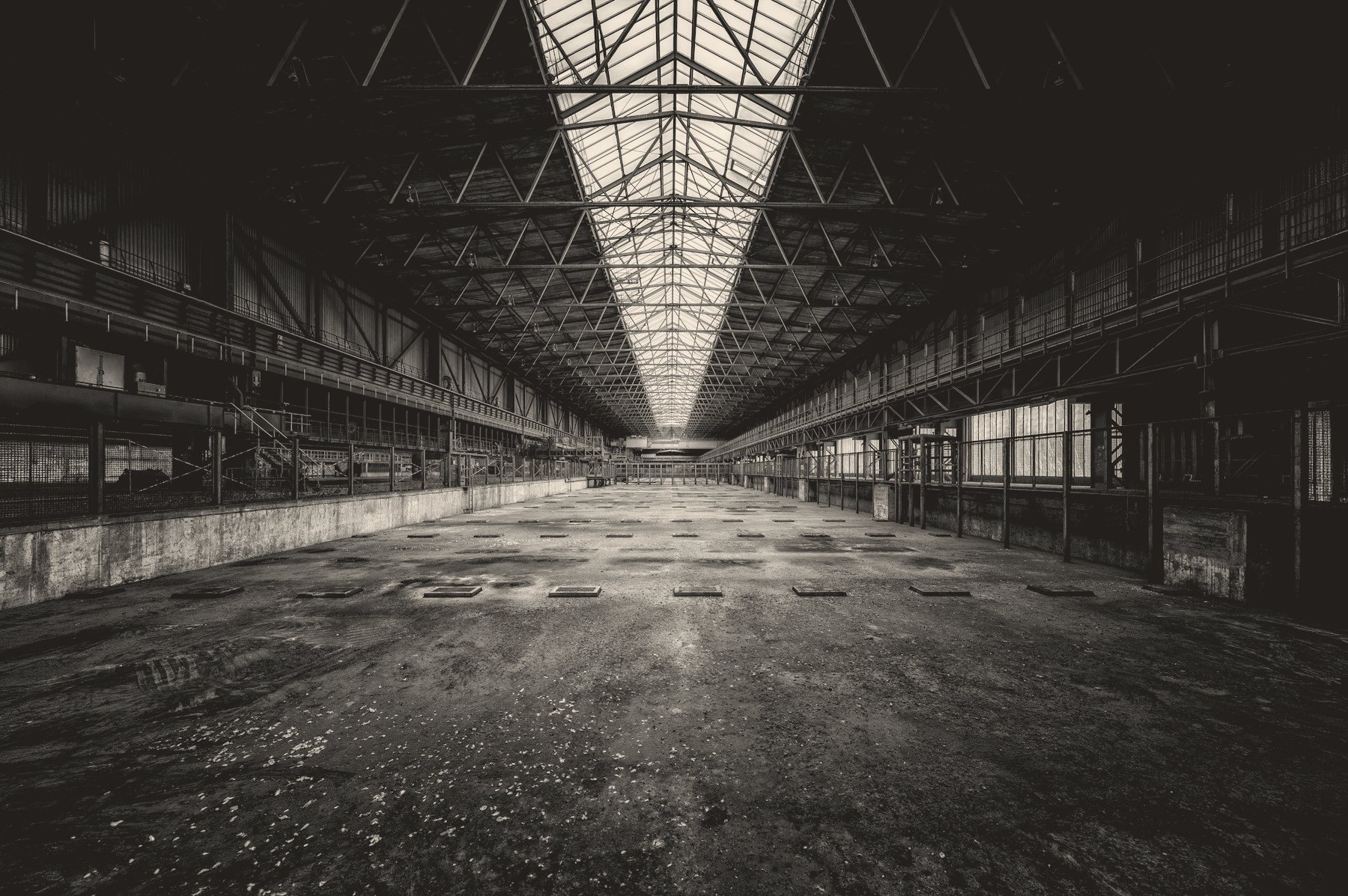 The main hall of Kraanhal with its long skylight