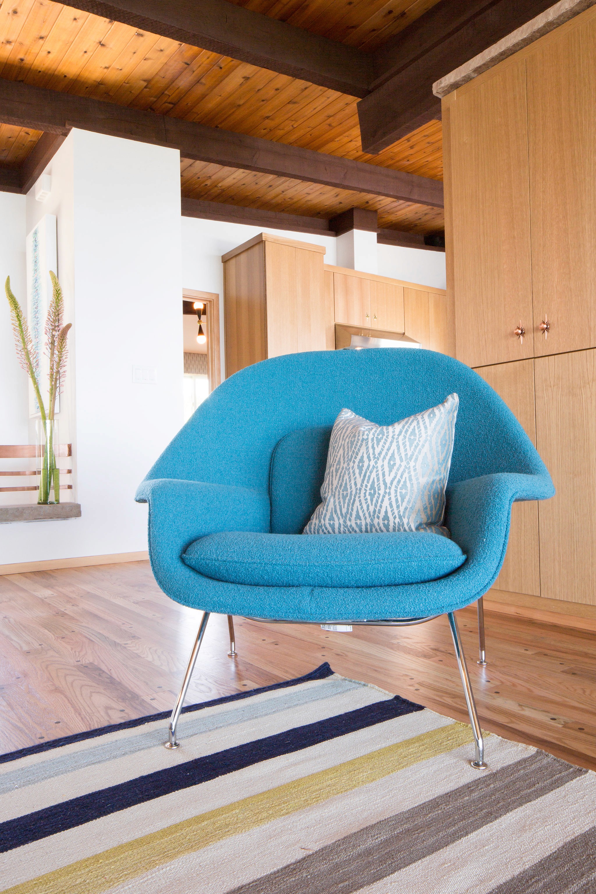 Tasteful Decor, finely finished - by Weaver Construction