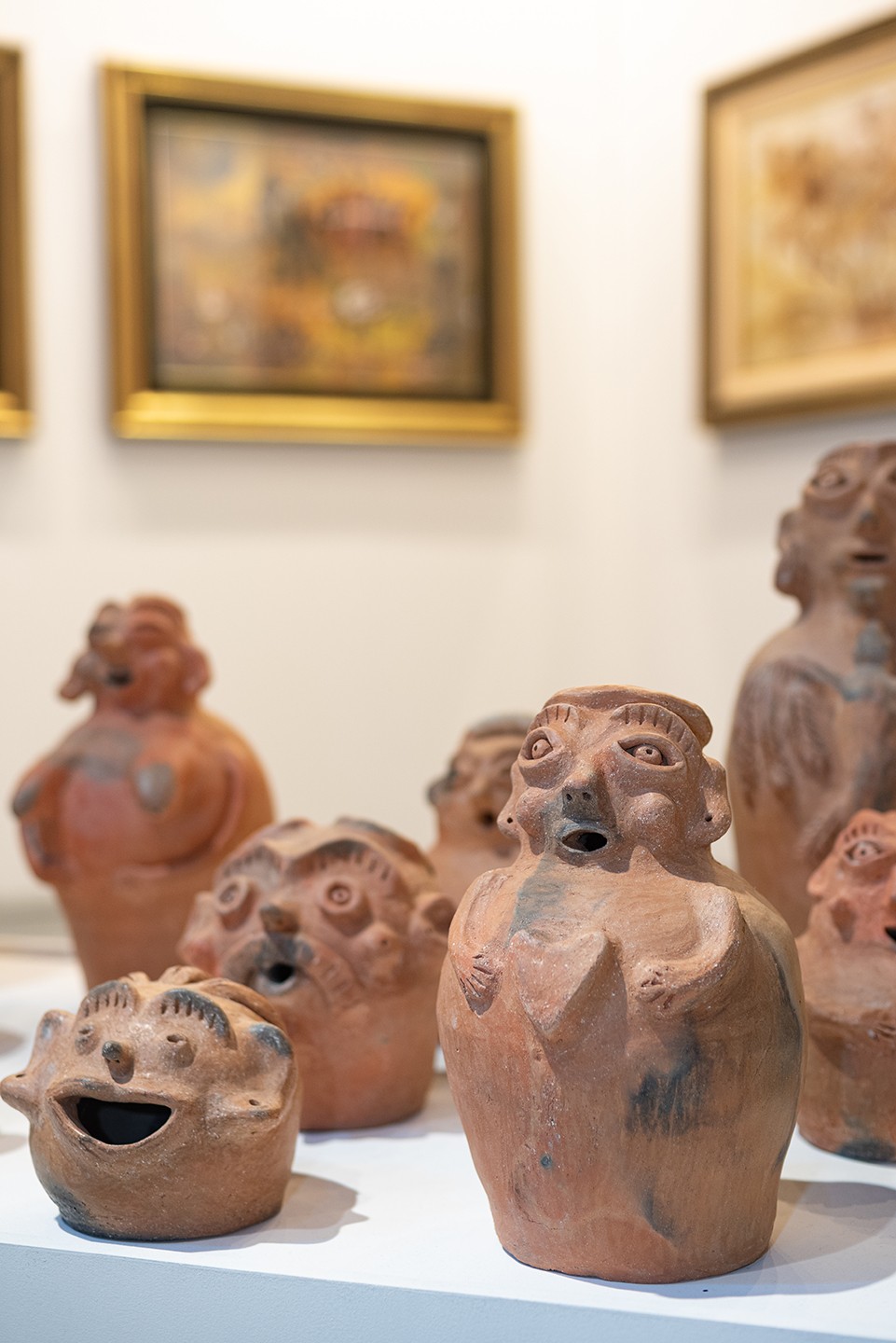 Diego Obligado Galería de Arte - Diego Vergara. Dibujos. Lo numinoso, Examen de conciencia y Los próximos. Pertenecientes al tríptico Estado de situación Grafito sobre papel - 70 x 50 cm. CU - 2024 