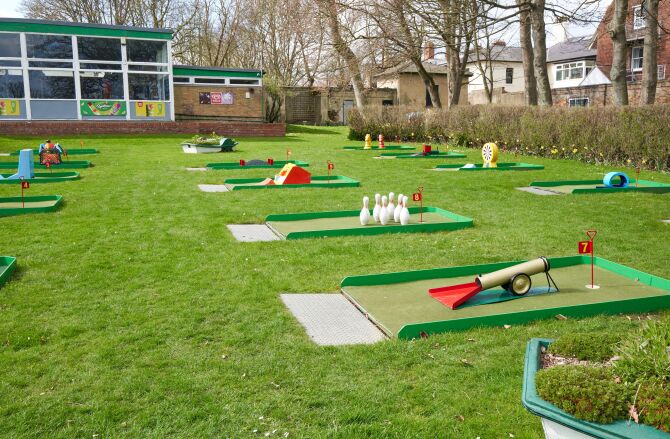 Minigolf by Craig & Karl