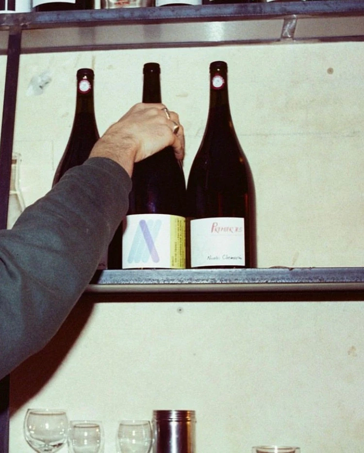 A restaurant team at work — Order the right amount