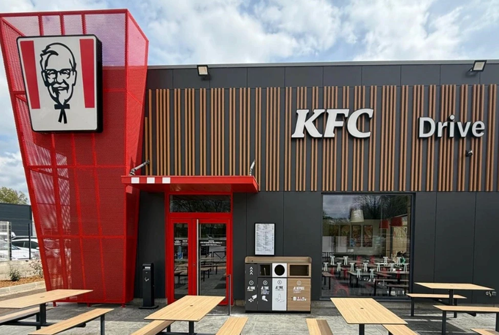 restaurant kfc vu de l'extérieur