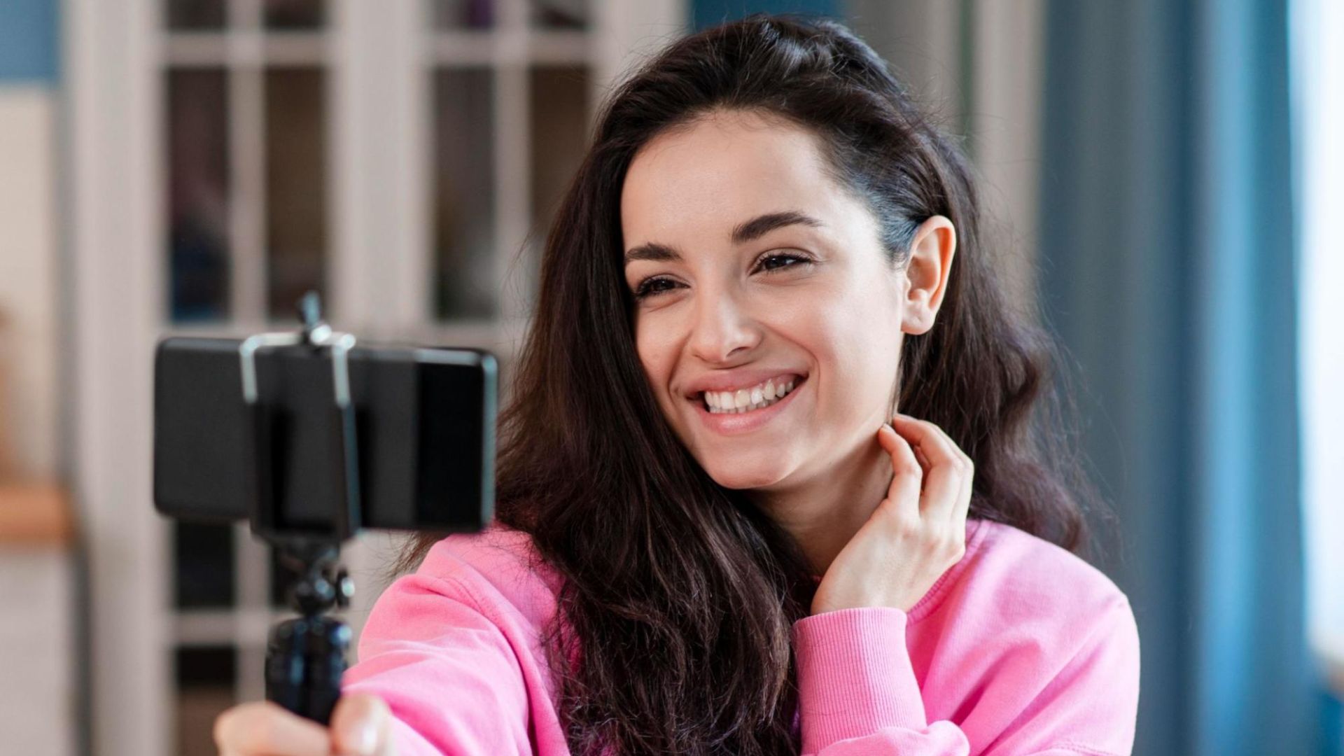 Comunidade, autenticidade e plataformas próprias marcam os principais movimentos do Marketing de Influência em dezembro