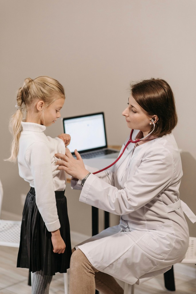 Patient Kind und Arzt