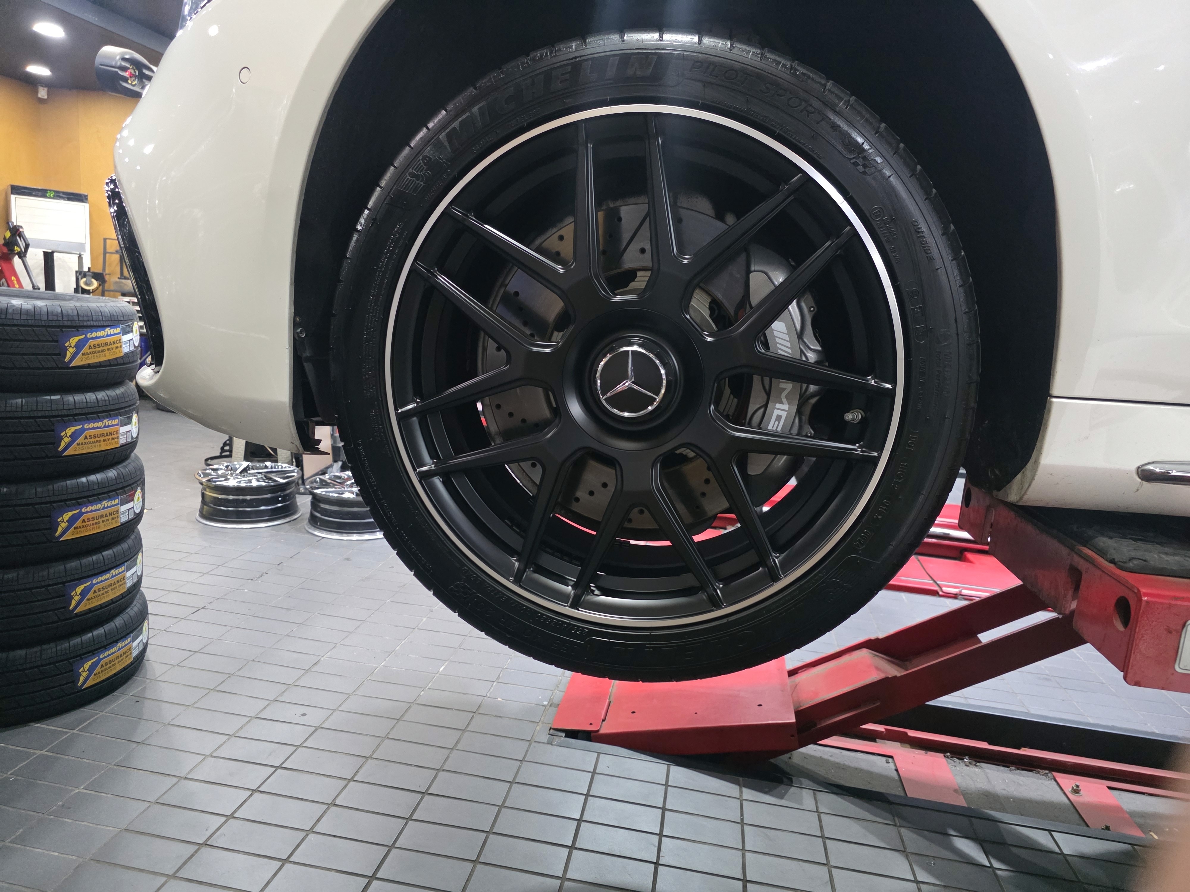 Car Preview