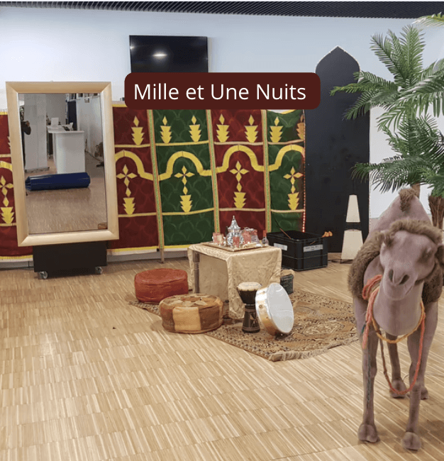 Décor animation et scénographie immersive thème 1001 et une nuits pour soirée d’entreprise à Bordeaux