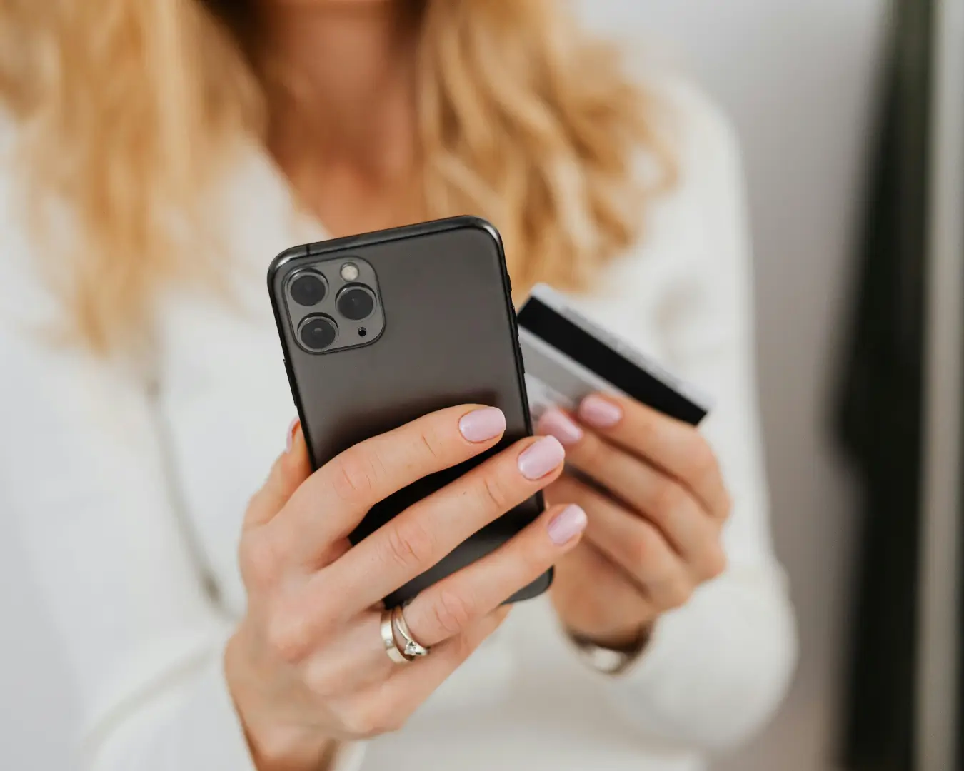 Portada para artículo de las mejores apps para Shopify México