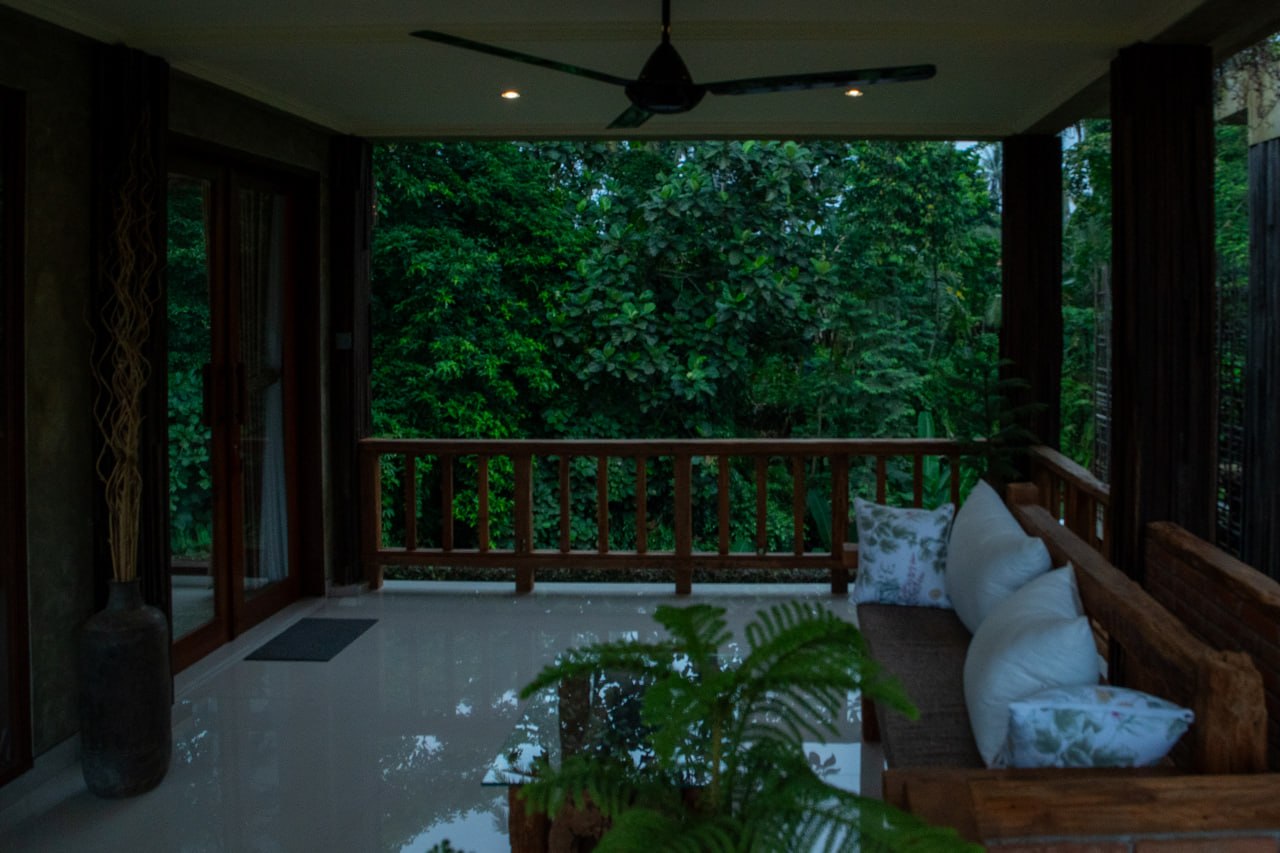 2-bedroom villa with guaranteed jungle and rice field views in North Ubud