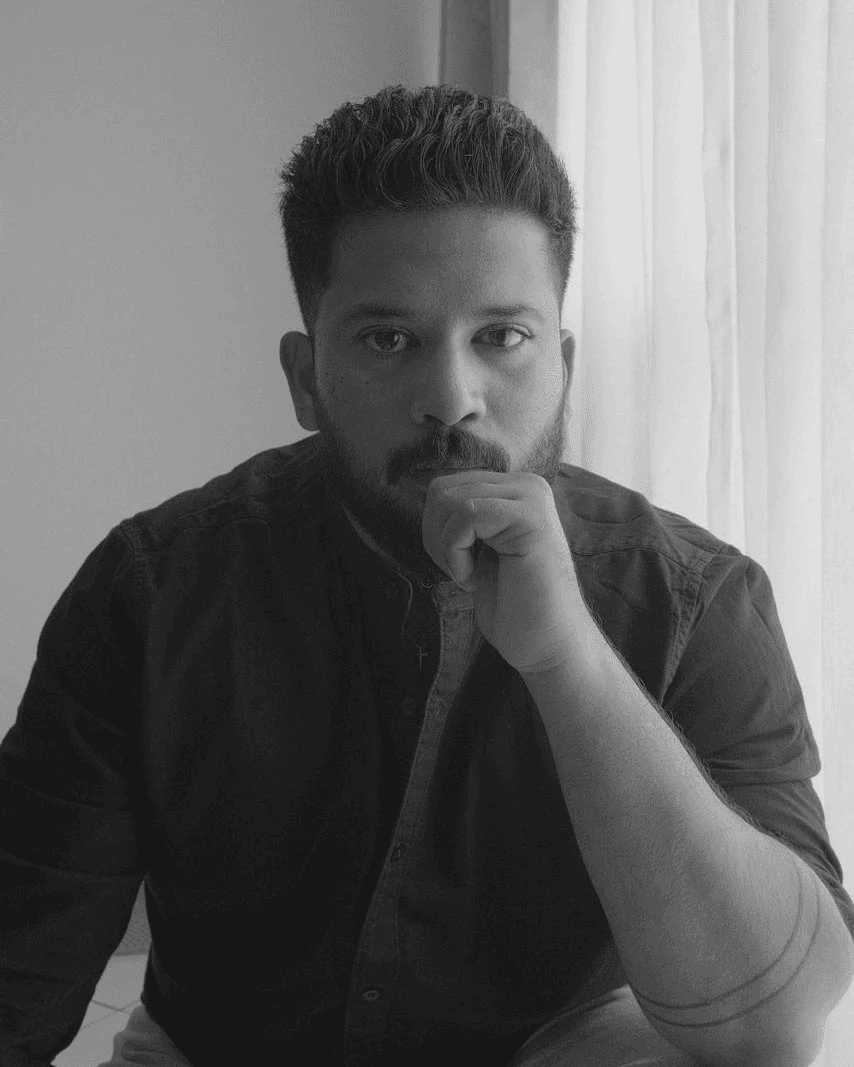 Portrait of a man with glasses and beard