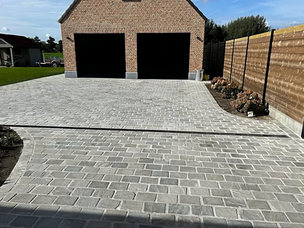 Voorbeeld van een gerealiseerd tuinproject door De Boogerd, met aandacht voor detail, duurzaamheid en maatwerk.