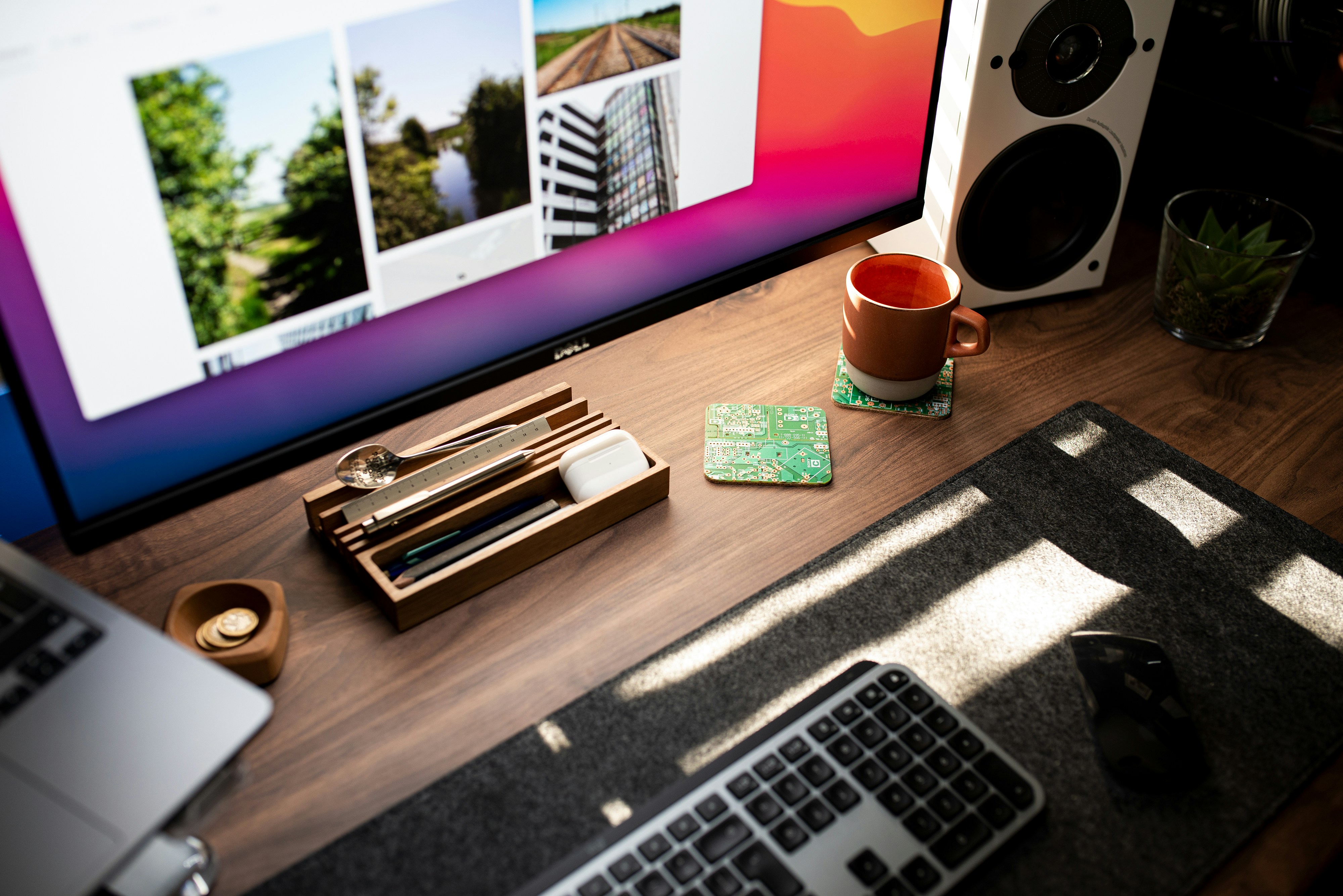 computer desk