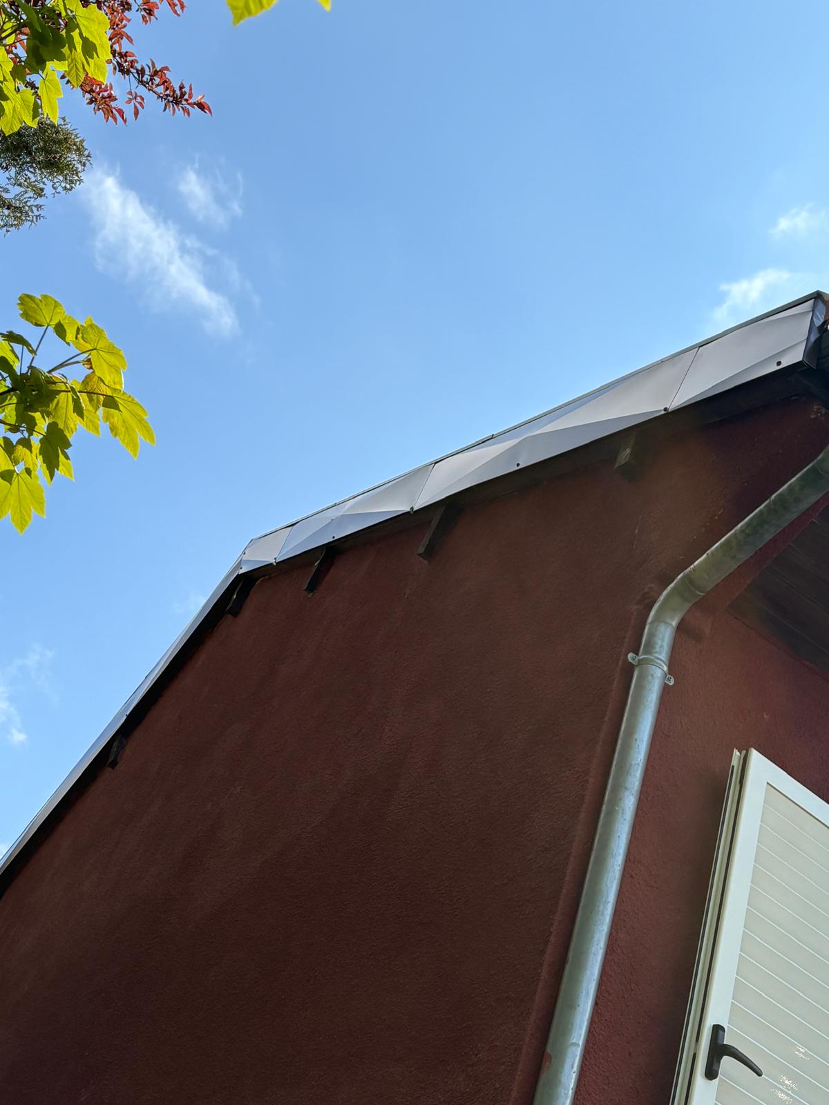 Pose de gouttieres en zinc sur pavillon à Montigny-les-Metz