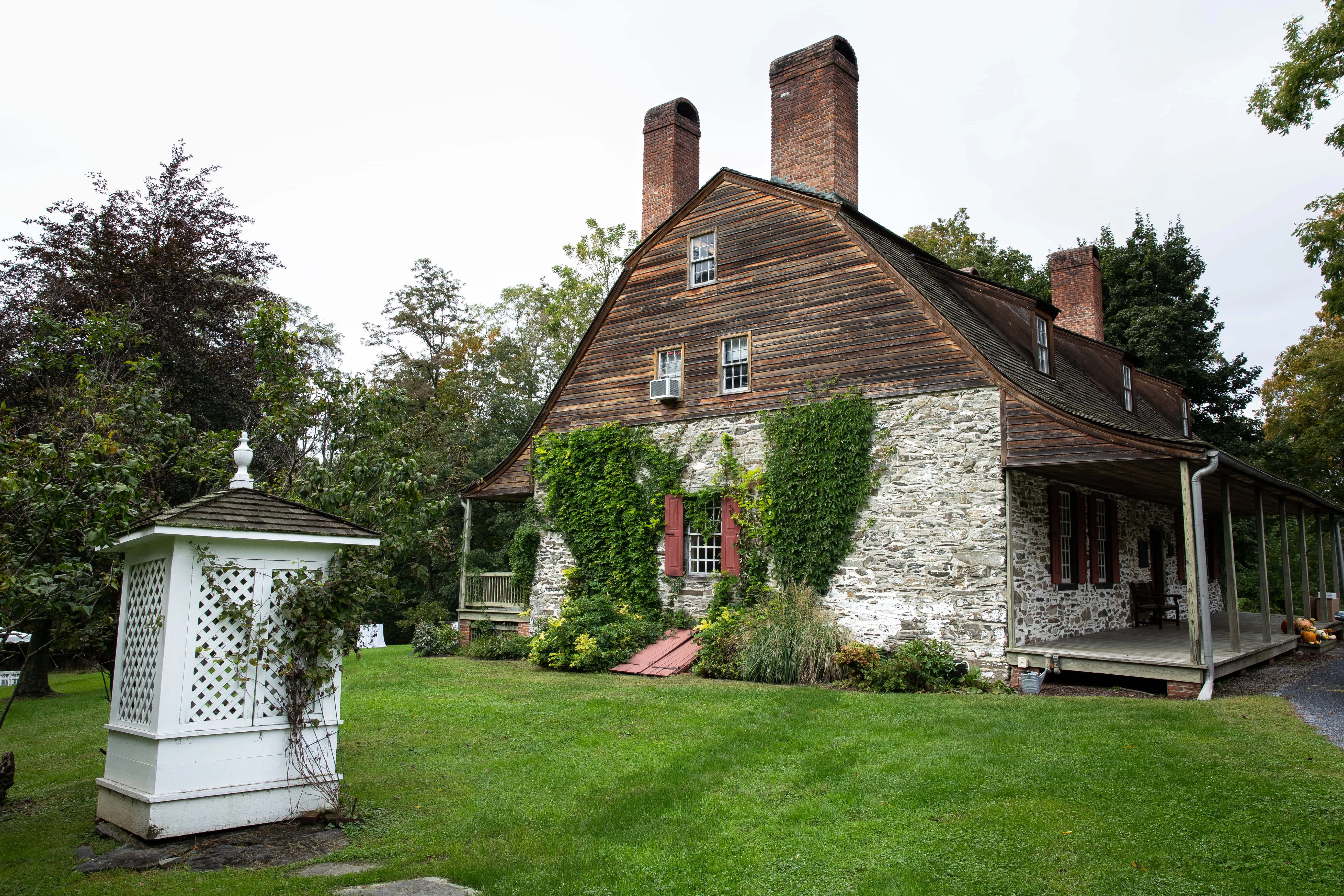 Historic Mount Gulian house and grounds used for outdoor wedding venue in Hudson Valley